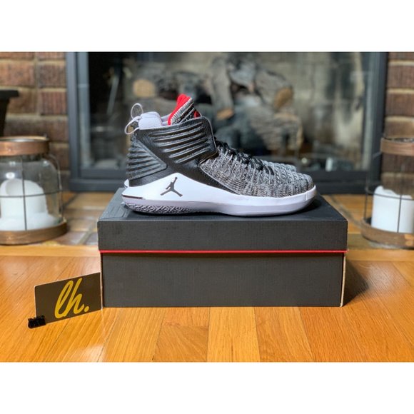 Size 6.5y Air Jordan 32 BG “MVP” Basketball Shoes Black Grey Flyknit AA1254-002 - Picture 4 of 5